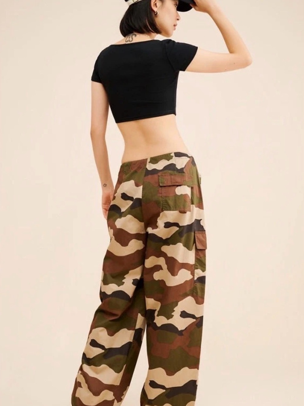 Good American Camouflage Cargo Joggers in Green Brown Tan - Picture 2 of 5